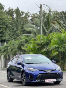 2017 Toyota Corolla SE 10